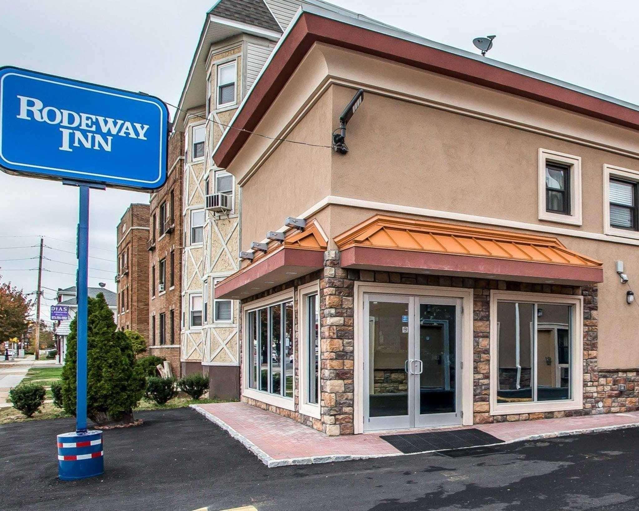 Rodeway Inn Belleville Екстер'єр фото