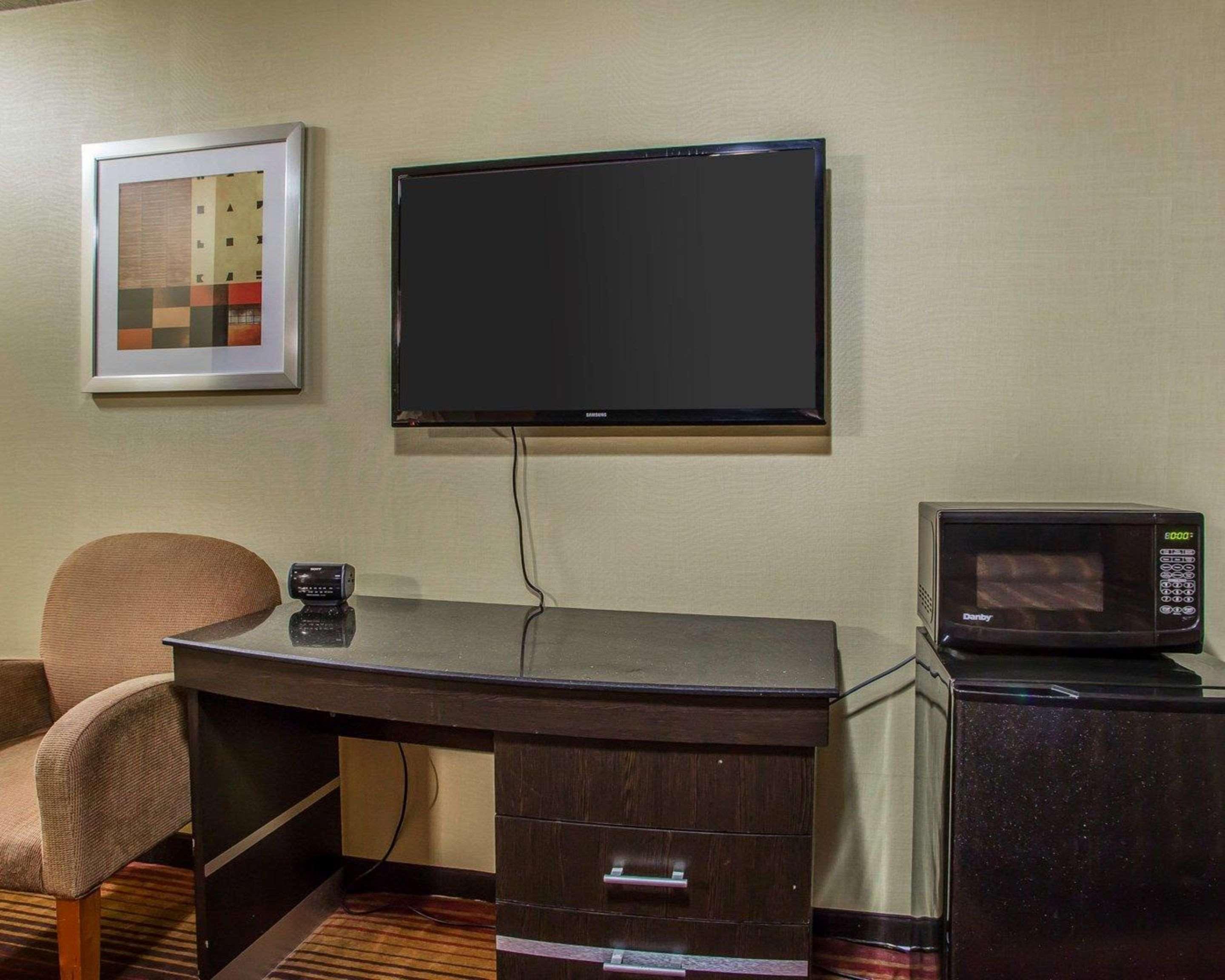 Rodeway Inn Belleville Екстер'єр фото