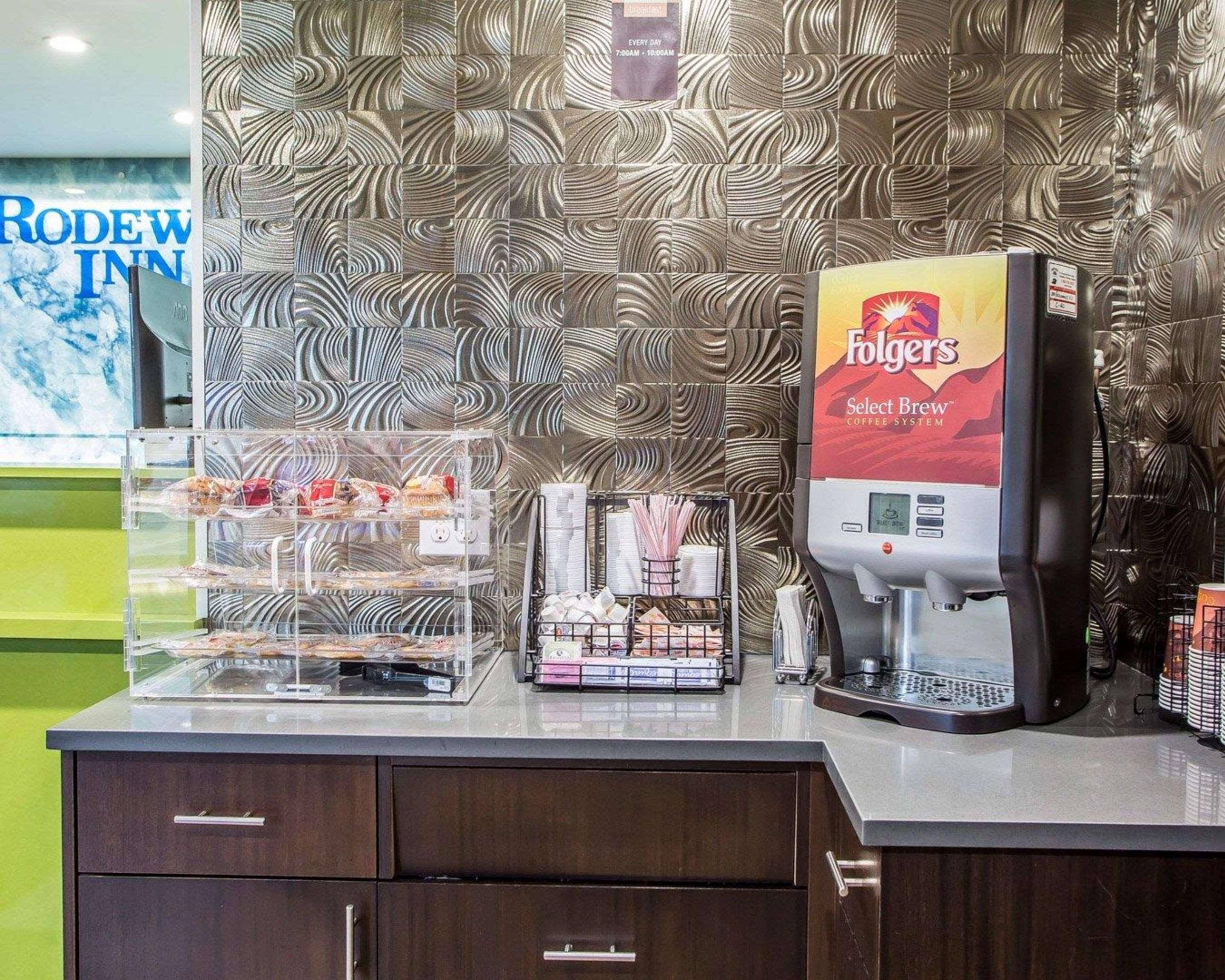 Rodeway Inn Belleville Екстер'єр фото