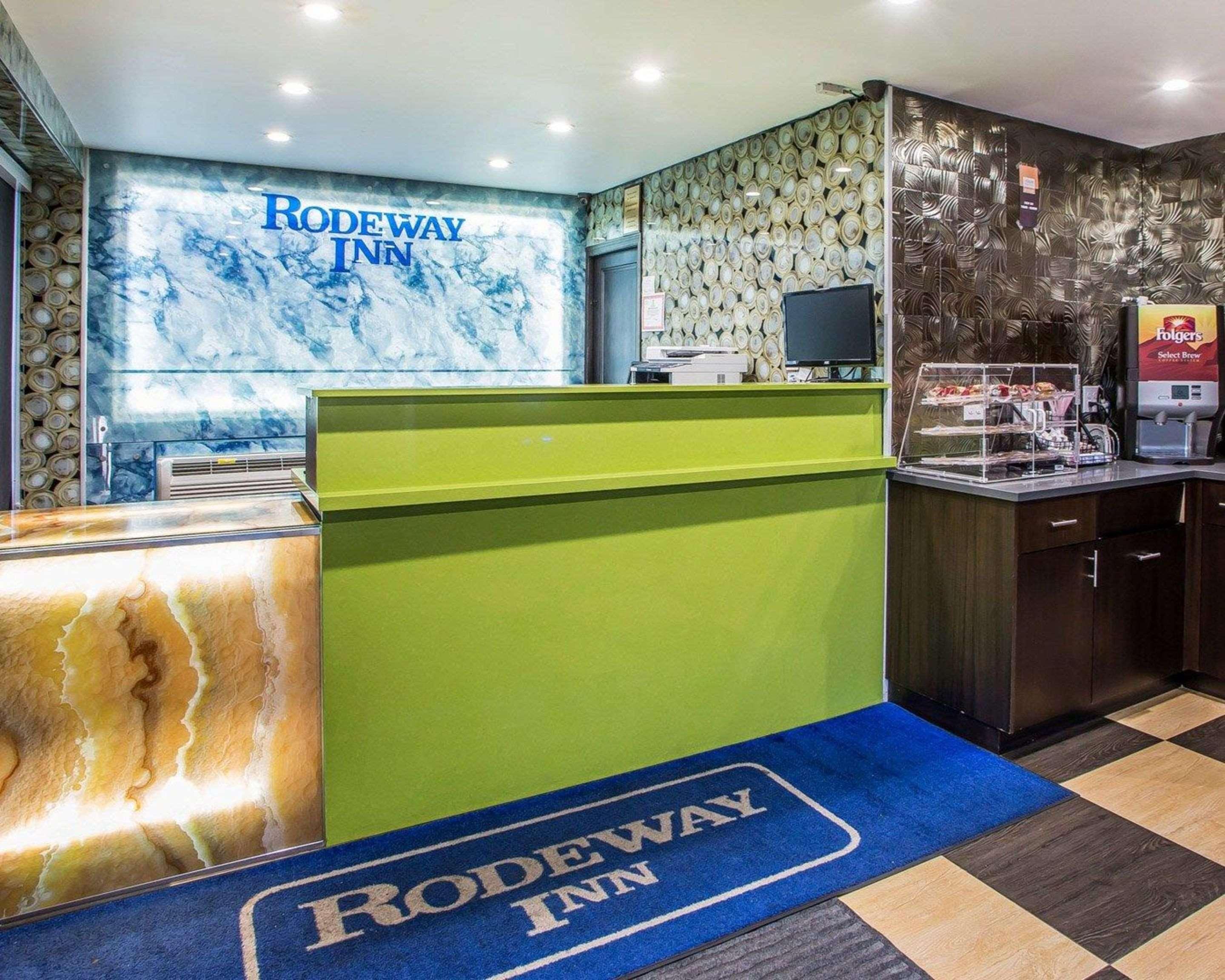 Rodeway Inn Belleville Екстер'єр фото
