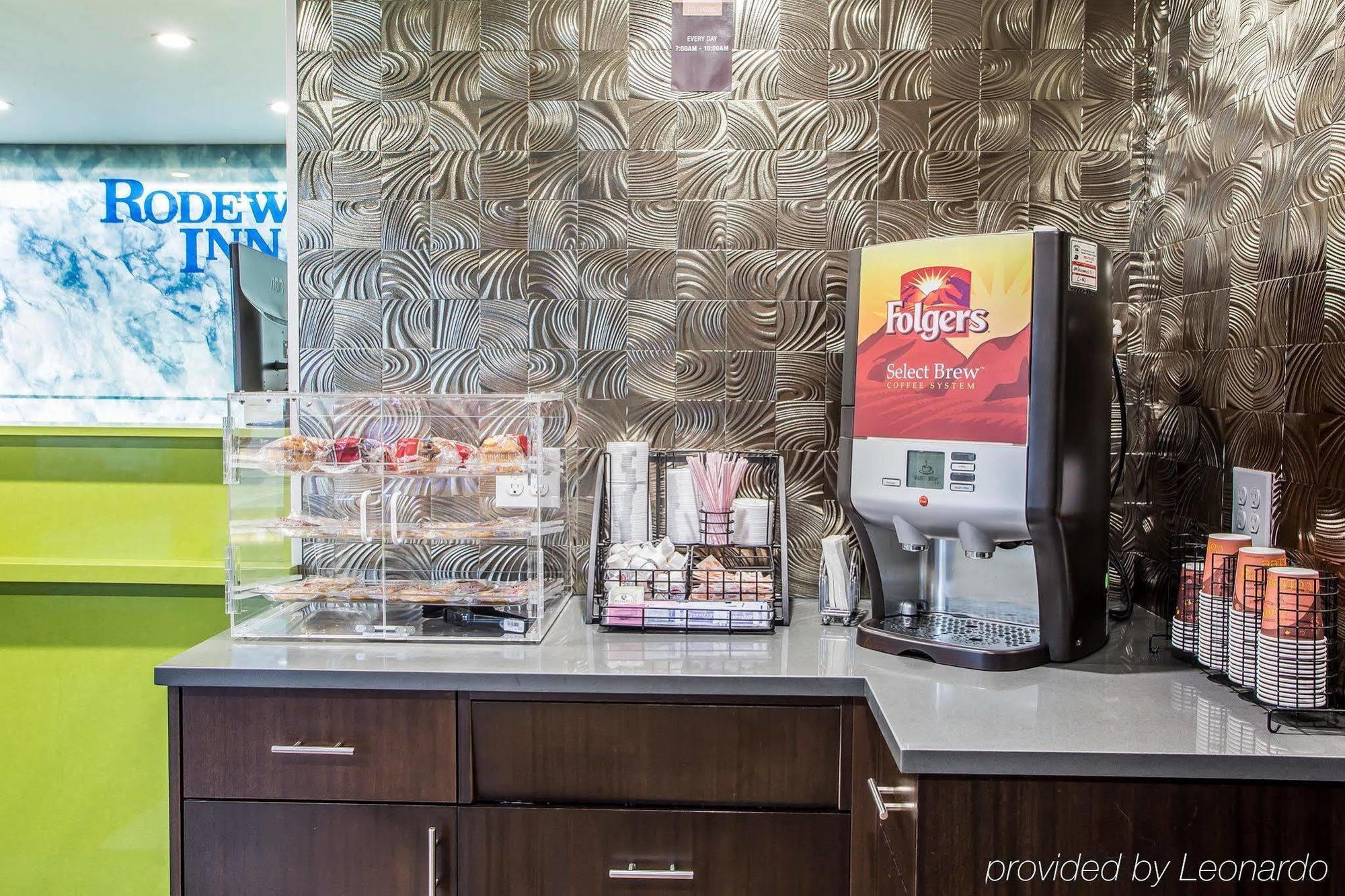 Rodeway Inn Belleville Екстер'єр фото