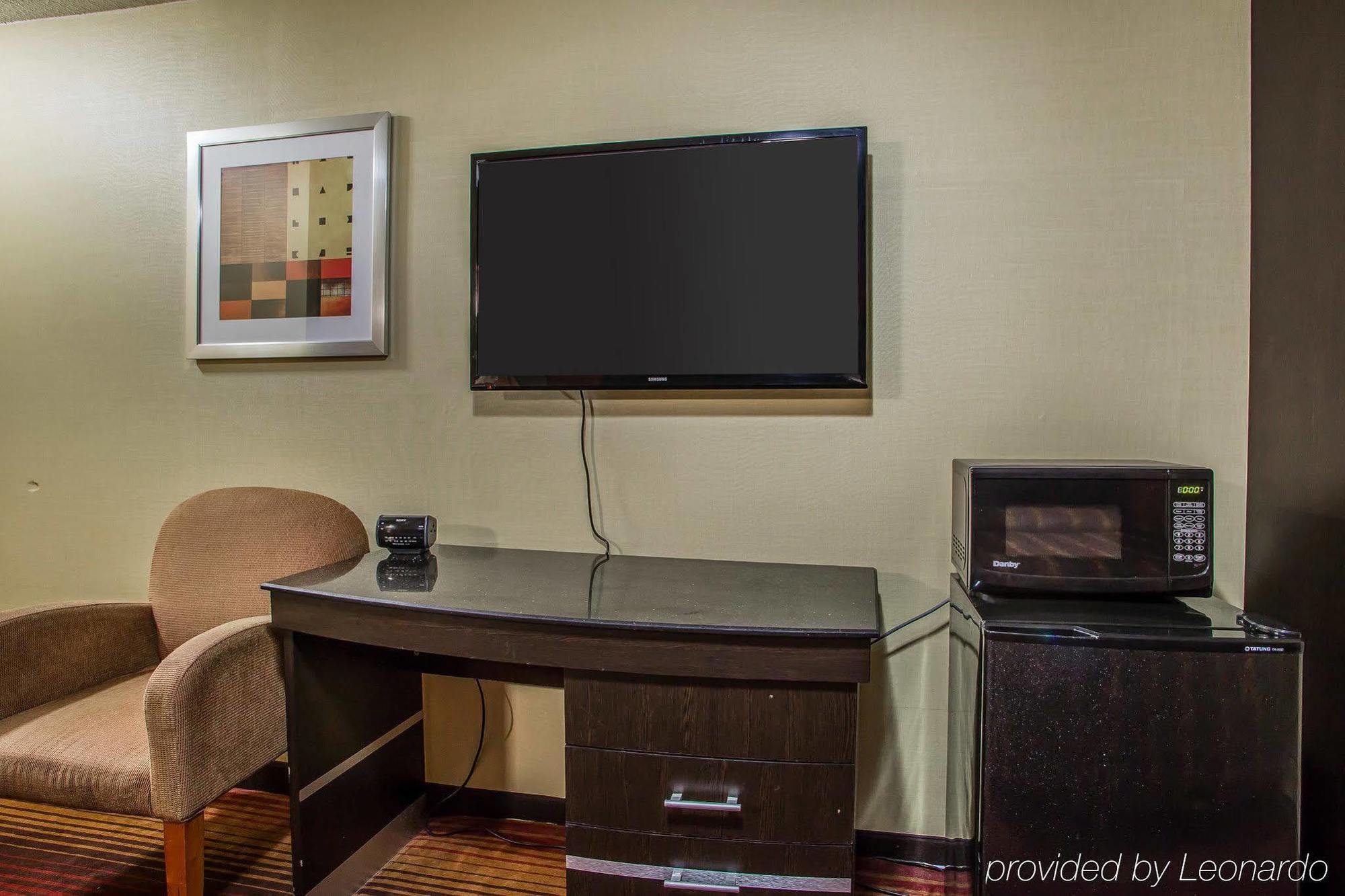 Rodeway Inn Belleville Екстер'єр фото
