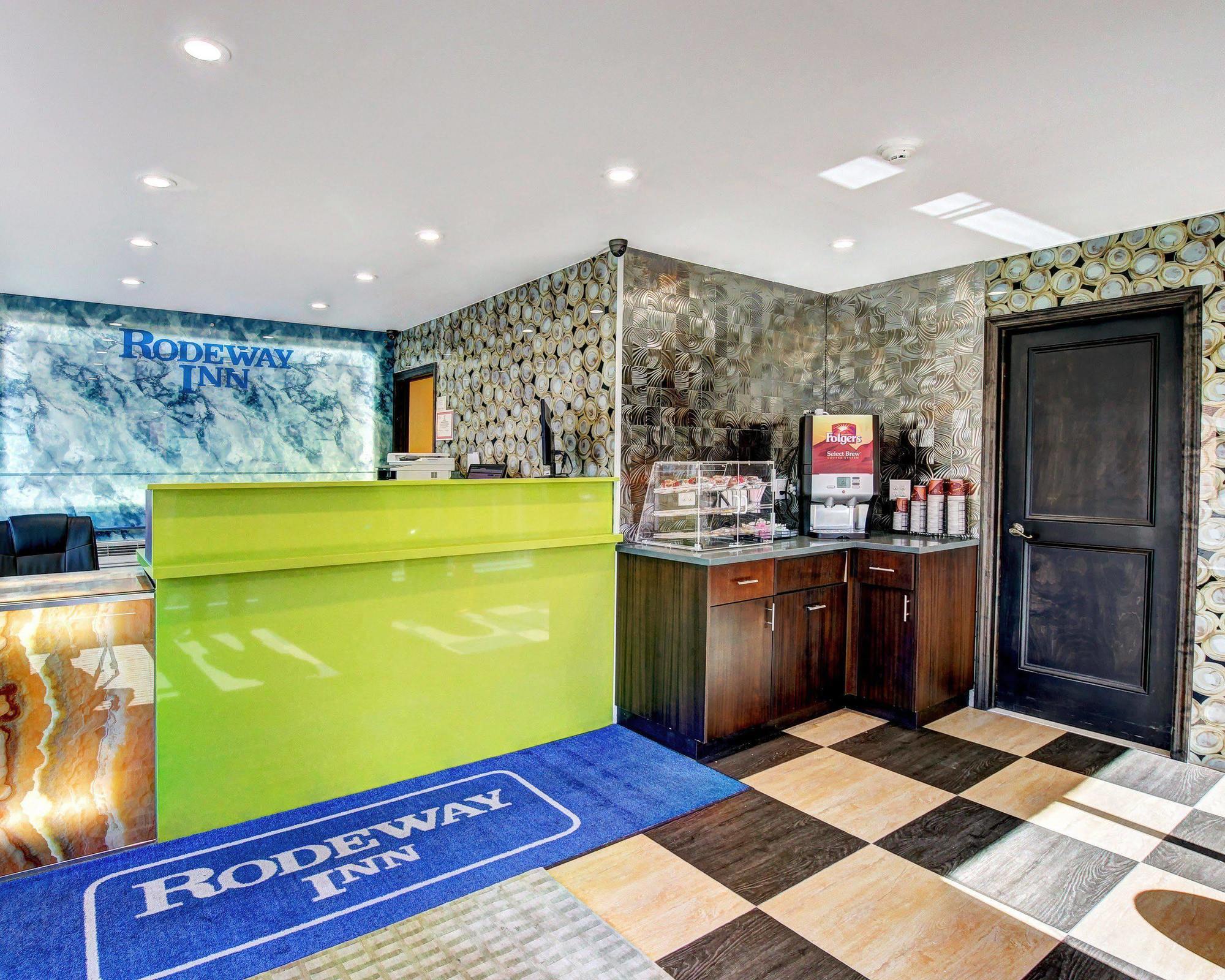 Rodeway Inn Belleville Екстер'єр фото
